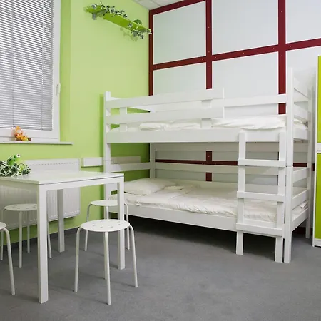 Seasons - Auberge de jeunesse *